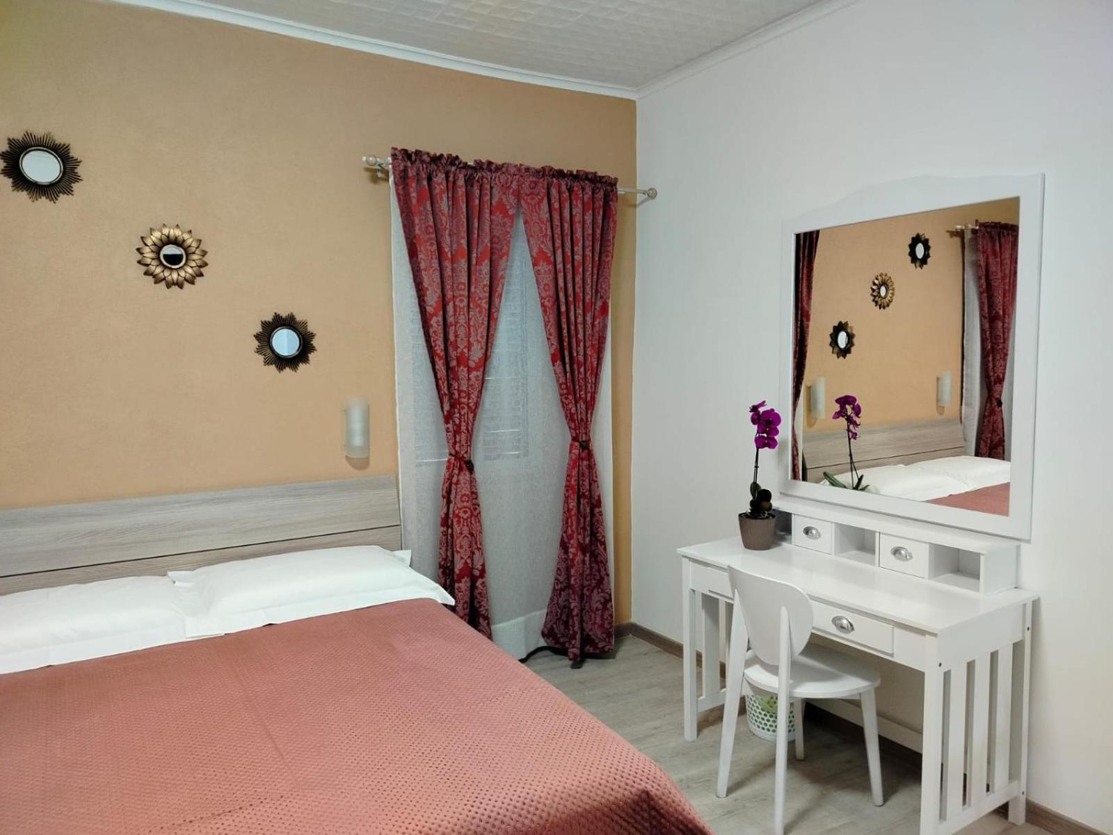 Viccinella House Apartamento Capranica Exterior foto