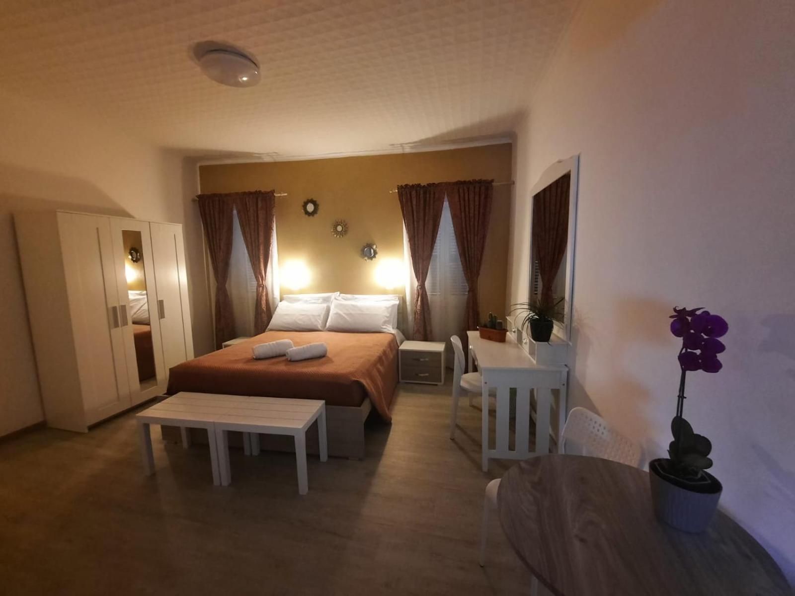 Viccinella House Apartamento Capranica Exterior foto